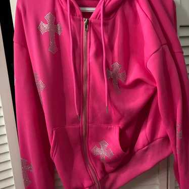 【Chrome Hearts】 Back USA Script Logo Hoodie Pink Chrome Hearts USA Script Logo Pink Pullover Hoodie - SRM