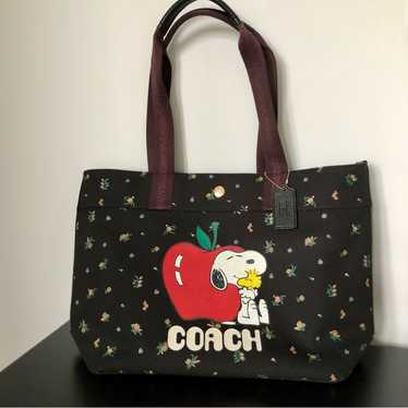 【COACH x スヌーピー】●レア♪●PEANUTS シティ トート COACH x スヌーピー】○レア♪○PEANUTS シティ トート (Coach