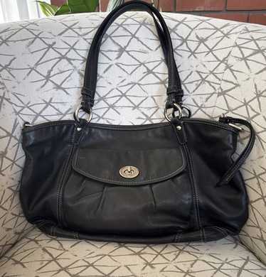 バッグ Coach vintage handbag turnlock leather Coach Vintage Turn Lock Beige Suede Shoulder Bag w/Leather