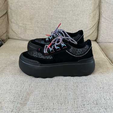 ☆UGG☆ Marin Platform Sneaker Amazon.com | UGG Marin Lace White Logo 9.5 B (M) | Fashion