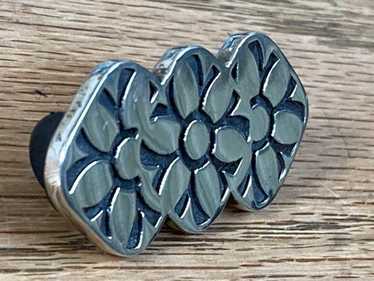 【Good Art HLYWD】SMALL ROSETTE w/EMERALD GOOD-ART-STERLING-SILVER-LOTUS