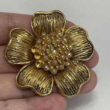 Butler & wilson brooch - Gem