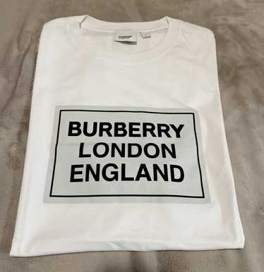 BURBERRY LONDON ENGLAND TBモノグラム　シルクシャツ BURBERRY LONDON ENGLAND TBモノグラム シルクシャツ