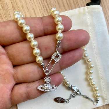 【Vivienne Westwood】Lucrece Faux-Pearl ネックレス Gold & White Lucrece Faux-Pearl Necklace by Vivienne
