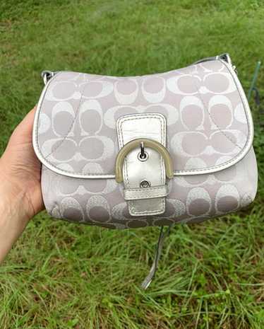 ビンテージ　COACH SOHO マイクロシグネチャー ハンドバッグ Coach Soho Signature Flap | eBay