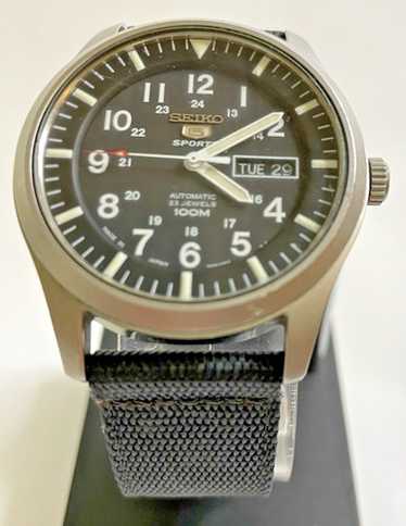 希少！レア！セイコー5スポーツ　7S36−00A0 「SNZ315K」 Mens 38mm SEIKO 5 SPORTS 23j 7S36-00A0 Black SNZ313 Vintage