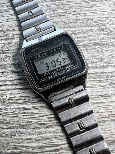 Alba watches men - Gem