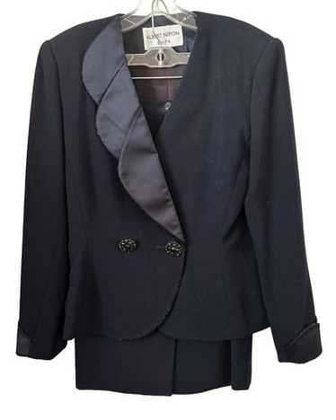 Albert Nipon VTG  100% Wool 2 Pc Skrt Suit  W Bea… - image 1