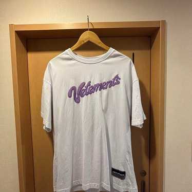 【関税込み】VETEMENTS パープル Flying Unicorn Tシャツ VETEMENTS Black Dolphin Unicorn T-Shirt Vetements