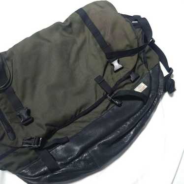 VISVIM × UNDERCOVER E-CAT BAGメッセンジャーバッグ Amazon.com: Visvim, Pre-Loved Undercover XL Messanger Bag
