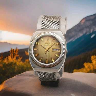 Rare vintage orient crystal - Gem