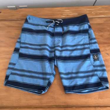 Volcom Mod Tech Board Shorts Size 32 - image 1