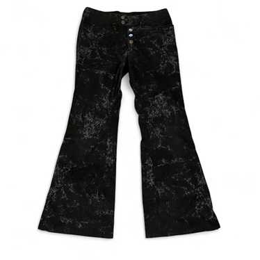 Distressed denim × tornado - Gem