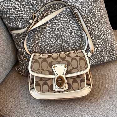 バッグ Coach Legacy TurnLock Slim Flap Shoulder Coach Legacy TurnLock Slim Flap Shoulder Bag White Beige
