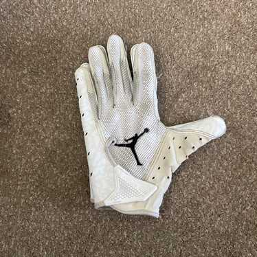 【XL】NIKE VAPOR KNIT JORDANアメフト グローブ NIKE JORDAN VAPOR KNIT 3.0 FOOTBALL GLOVES WHITE BLACK