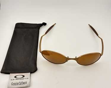 OakleyオークリーTワイヤーサングラス　ビンテージモデル OAKLEY T-WIRE サングラス ビンテージ オークリー チタニウム