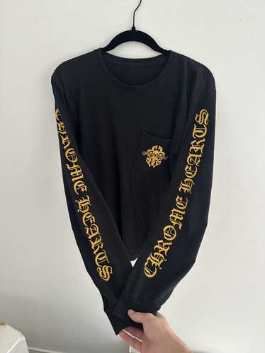 【CHROME HEARTS】V89 DAGGER L/S T-SHIRT \"NAVY/YELLOW\" V89 Dagger L/S T-Shirt 