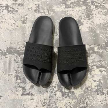 Maison Margiela 国内買付 POOL SLIDES SANDAL NIB Maison Margiela RED Tabi Pool Slide Sandals Size 43 or