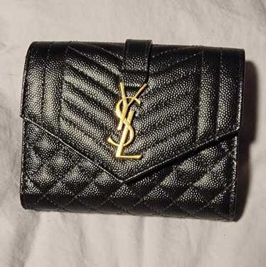 Saint Laurent☆Cassandre Matelasse Carre 折りたたみ財布 黒色 楽天市場】サンローラン SAINT LAURENT レディース 3つ折り財布