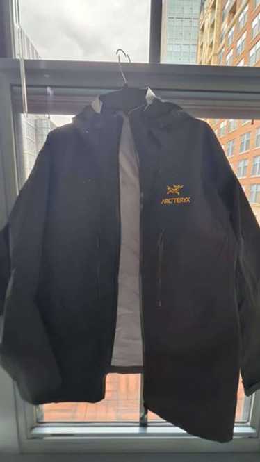 ARC'TERYX ブラックジャケット Alpha SV 24k gold Arc'teryx Alpha SV 24k Gold Logo Gore-Tex Jacket | eBay