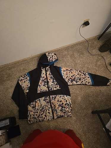 ZARA RHUIGI ナイロンジャケット Lサイズ 動物柄 ZARA RHUIGI ナイロンジャケット Lサイズ 動物柄 - メルカリ