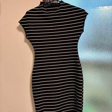 ★ZARA★ STRIPED KNIT MINI DRESS NWT ZARA WOMEN'S STRIPED KNIT MINI DRESS WHITE /NAVY SIZE XS