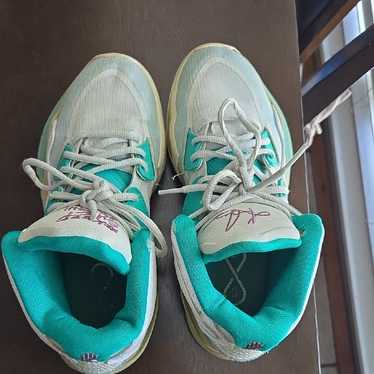 Kyrie infinity shoes - Gem