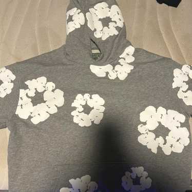 Denim Tears★Wreath カンガルーポケットフーディー Gray Denim Tears(デニムティアーズ) The Cotton Wreath Sweatshirt