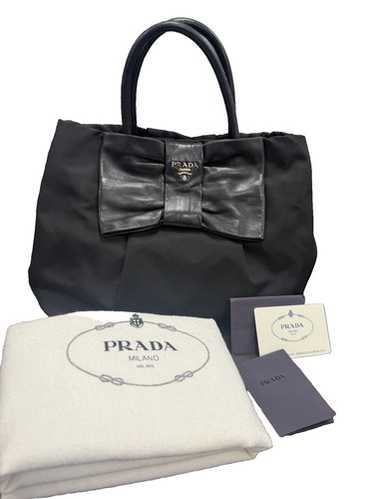 バッグ PRADA TESSUTO NYLON BOW RIBBON HAND BAG PRADA Tessuto Nylon Bow Shoulder Bag Green 675035 | FASHIONPHILE