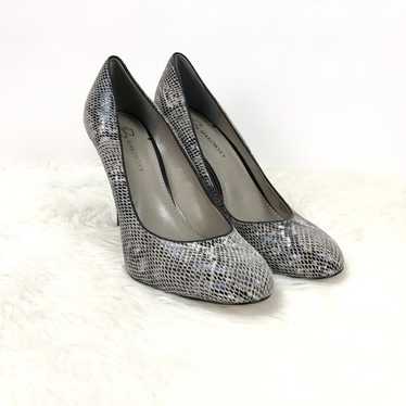 B Makowsky 9.5 M Womens Gray Python Print Leather… - image 1