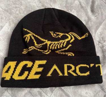Palace arcteryx beanie - Gem
