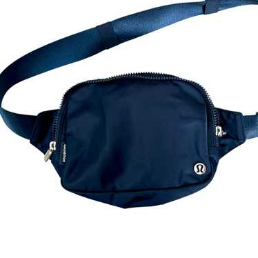 Lululemon navy belt bag - Gem