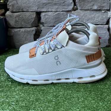 On Cloudnova White/Sand 新品 Cloudnova - WHITE | SAND – Carbon38