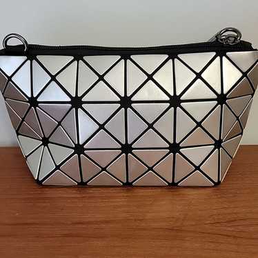 小物 BAOBAO ISSEY MIYAKE PRISM PRISM – ISSEY MIYAKE ONLINE STORE