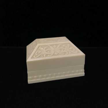 Vintage celluloid ring box - Gem