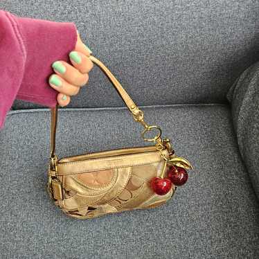 バッグ Vintage Coach Flower Patch Work Mini Bag Coach Vintage Flower Patchwork Mini Bag, Authentic Leather