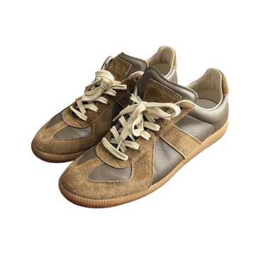 スニーカー MAISON MARGIELA Men Sneakers S37WS0575 P4341 T2172 Brown Buy Maison Margiela men brown replica leather sneakers for