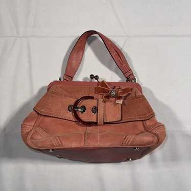 バッグ Coach Pink Suede Kiss Lock mini Bag Rare Rare Coach Pink Suede Kiss Lock Mini Bag | eBay