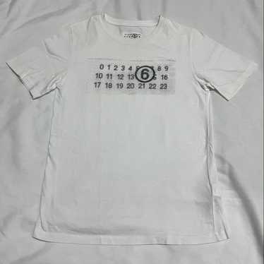 MM6 Maison Margiela グレー Tシャツ MM6 Maison Margiela - 《MM➅》 Maison Margiela CAT / LOGO