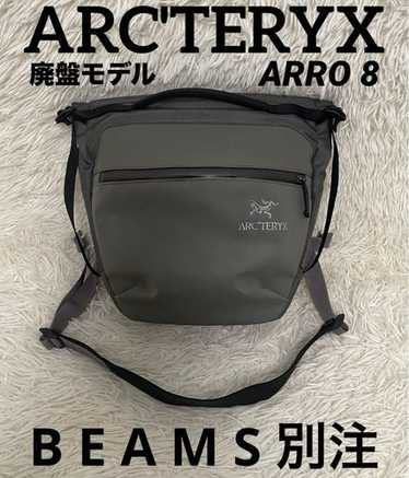 希少 美品 アークテリクス Arro 8 Shoulder Bag 廃盤モデル サッコシュ以上Dayパック未満のサイズ感が絶妙！Arro 8 Shoulder