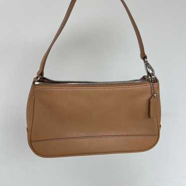 バッグ Coach Baguette Hampton Semi Demi Bag Y2K ItzzVintagebg | ❗️SOLD Coach Hampton Demi Baguette Bag