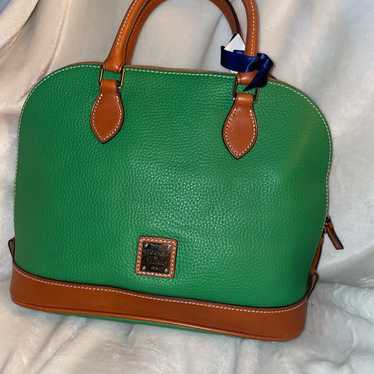 Dooney & Bourkeレザー ビジネスバッグ 緑 Dooney & Bourkeレザー ビジネスバッグ 緑 NWT DOONEY & BOURKE