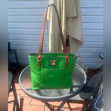 Dooney & Bourke ボストンバッグ オリーブグリーン Dooney & Bourke ボストンバッグ オリーブグリーン Dooney
