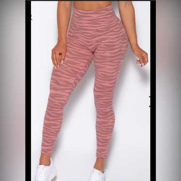 Bombshell sexy back leggings - Gem