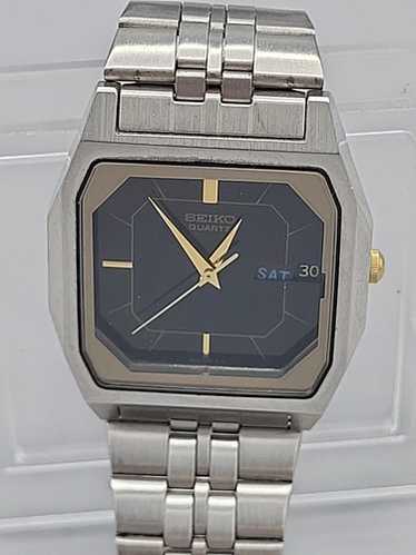 ビンテージ 希少品 SEIKO DOLCE スクエア ダークグレーダイヤル A107 希少 稼動品 SEIKO DOLCE スクエア型 80年代ヴィンテージ