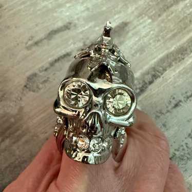 【ALEXANDER MCQUEEN】アンティークナックルスカルリング Alexander McQueen Silver Skull Knuckle Ring – Occhi Azzurri