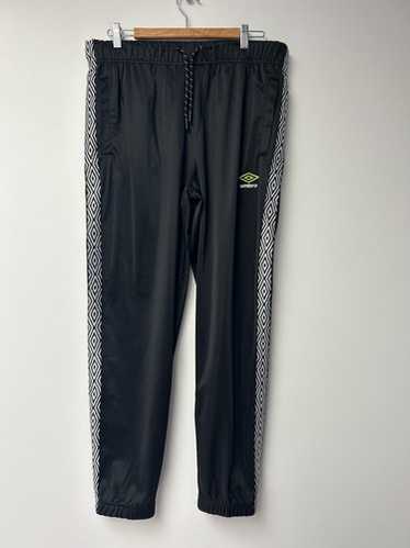 パンツ 90s umbro line track pants Umbro Vintage Men's Track Pants - M Black Polyester - Etsy
