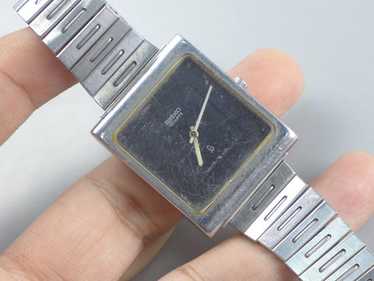 SEIKO QUARTZ スクエア型メンズクオーツ時計 7830-5140 SEIKO QUARTZ スクエア型メンズクオーツ時計 7830-5140