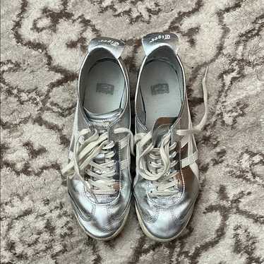 スニーカー WHITE AND SILVER SNEAKERS adidas ZX 750 HD 