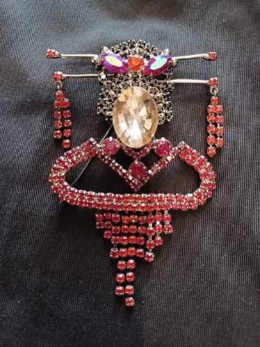 Butler & wilson red - Gem